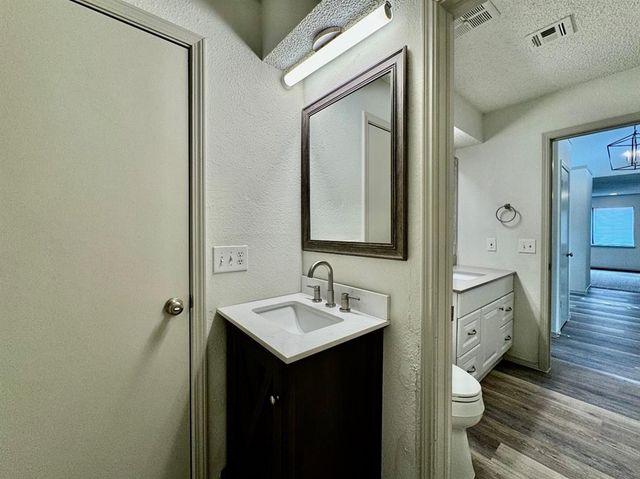 605 NW 138th Street, Edmond, OK 73013