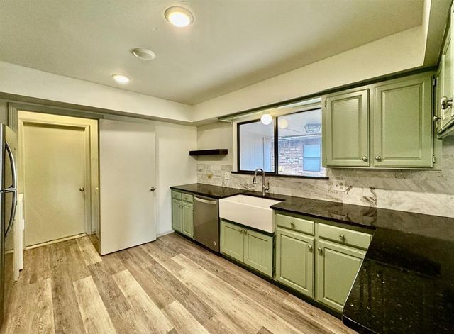 605 NW 138th Street, Edmond, OK 73013