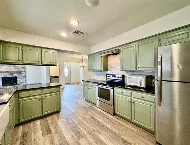 605 NW 138th Street, Edmond, OK 73013