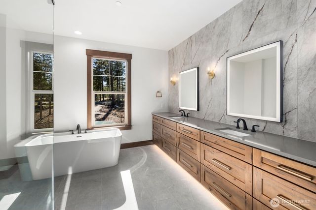 250 Wanawish Loop, Cle Elum, WA 98922