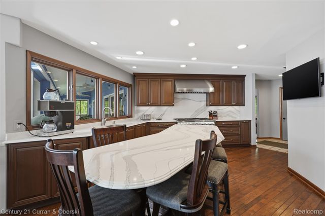 4233 Blain Island Road, Waterford Charter Township, MI 48329