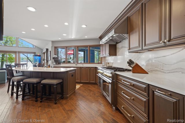 4233 Blain Island Road, Waterford Charter Township, MI 48329