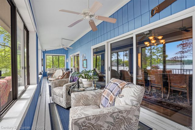 4233 Blain Island Road, Waterford Charter Township, MI 48329