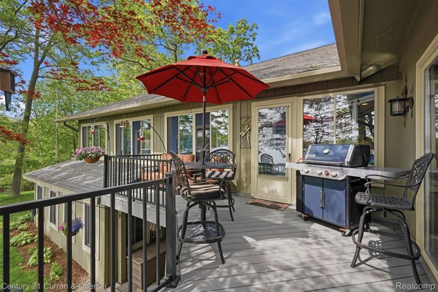 4233 Blain Island Road, Waterford Charter Township, MI 48329
