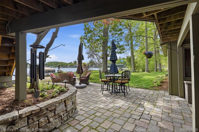 4233 Blain Island Road, Waterford Charter Township, MI 48329