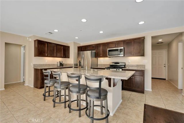 1445 Chinaberry, Beaumont, CA 92223
