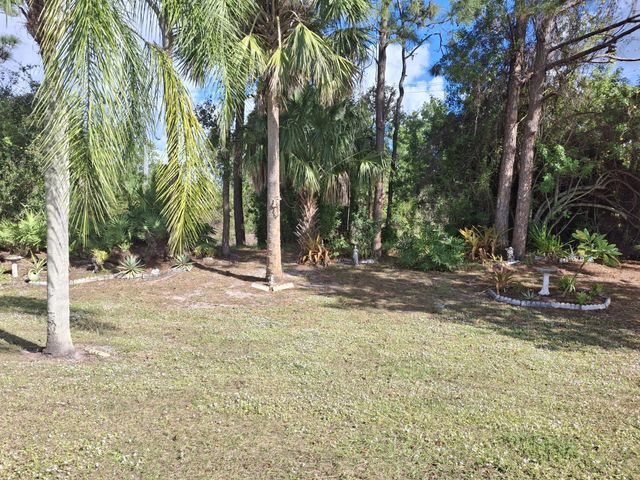 8165 Buckthorn Circle, Port St Lucie, FL 34952