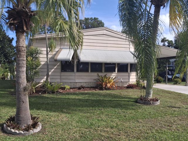 8165 Buckthorn Circle, Port St Lucie, FL 34952
