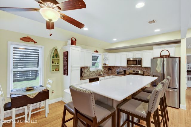 43 Fiber Street, Bay Saint Louis, MS 39520