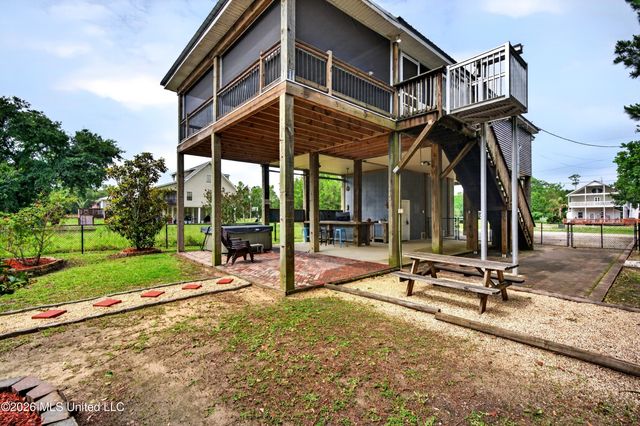 43 Fiber Street, Bay Saint Louis, MS 39520