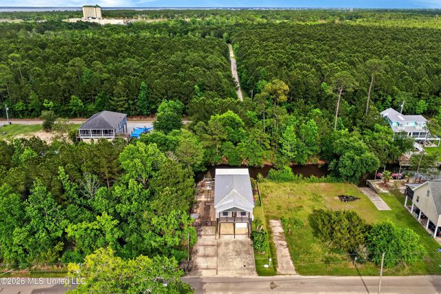 43 Fiber Street, Bay Saint Louis, MS 39520
