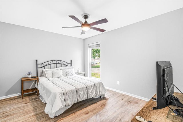 1046 Apache Falls Drive, Katy, TX 77450
