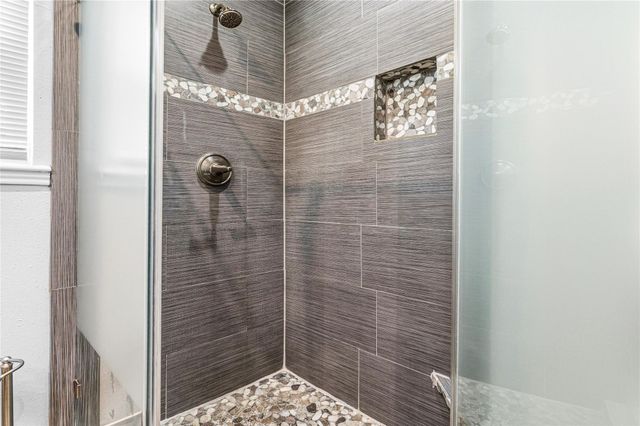 1046 Apache Falls Drive, Katy, TX 77450