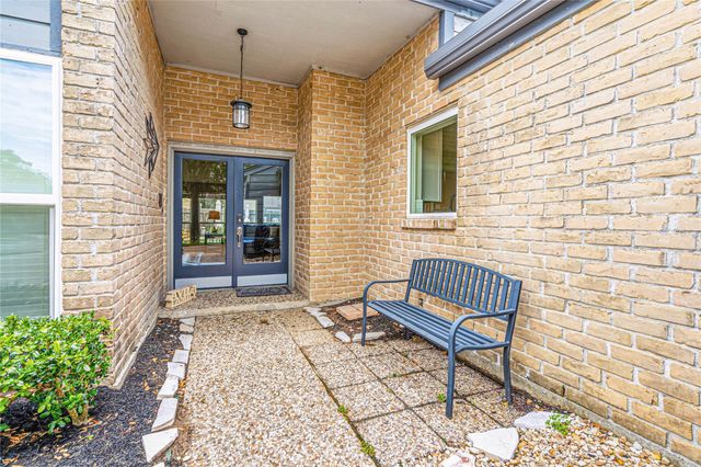 1046 Apache Falls Drive, Katy, TX 77450