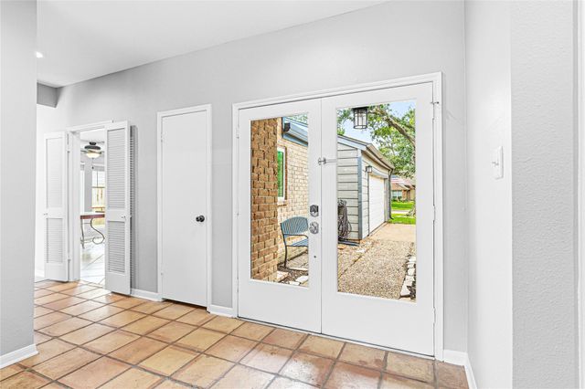 1046 Apache Falls Drive, Katy, TX 77450