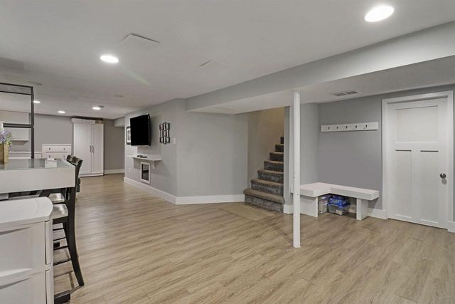 1925 80th PLACE, Kenosha, WI 53143