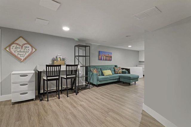 1925 80th PLACE, Kenosha, WI 53143