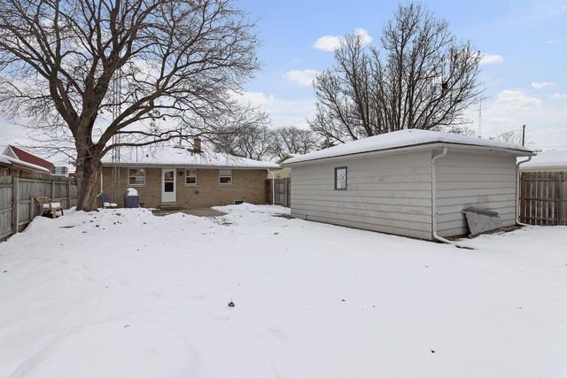 1925 80th PLACE, Kenosha, WI 53143