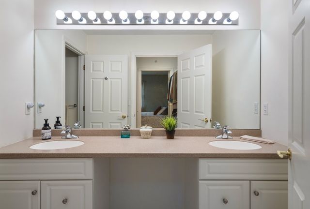 410 Salem St 1501, Wakefield, MA 01880