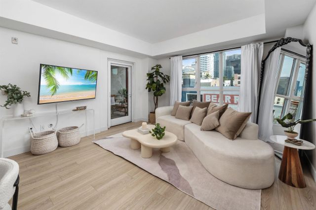 875 G Street 303, San Diego, CA 92101
