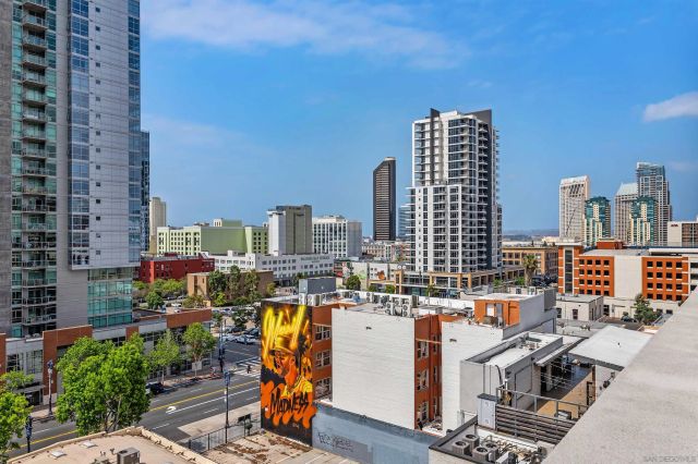 875 G Street 303, San Diego, CA 92101