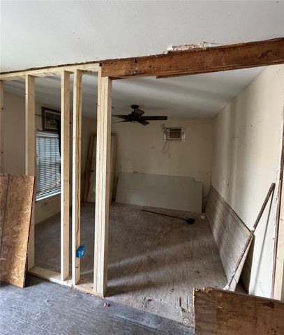 3508 Omega Street, Houston, TX 77022