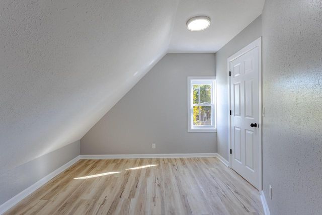 3230 N 12th STREET, Milwaukee, WI 53206