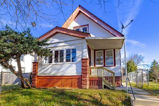 3230 N 12th STREET, Milwaukee, WI 53206