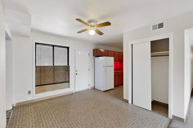 440 SALAZAR Court SE, Albuquerque, NM 87102