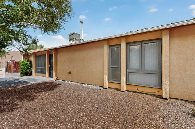 440 SALAZAR Court SE, Albuquerque, NM 87102