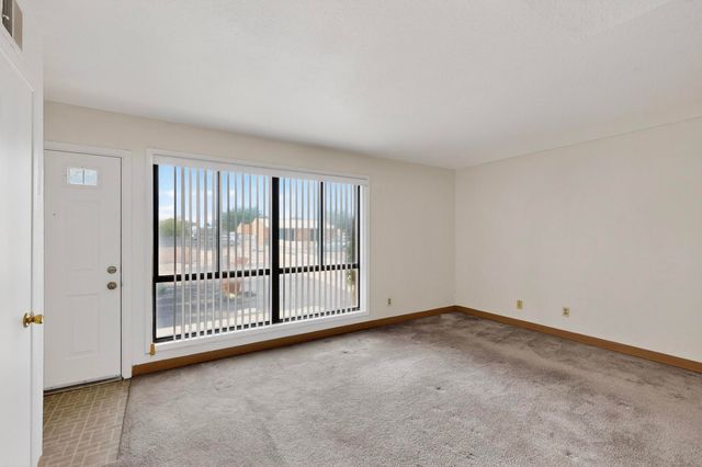 440 SALAZAR Court SE, Albuquerque, NM 87102