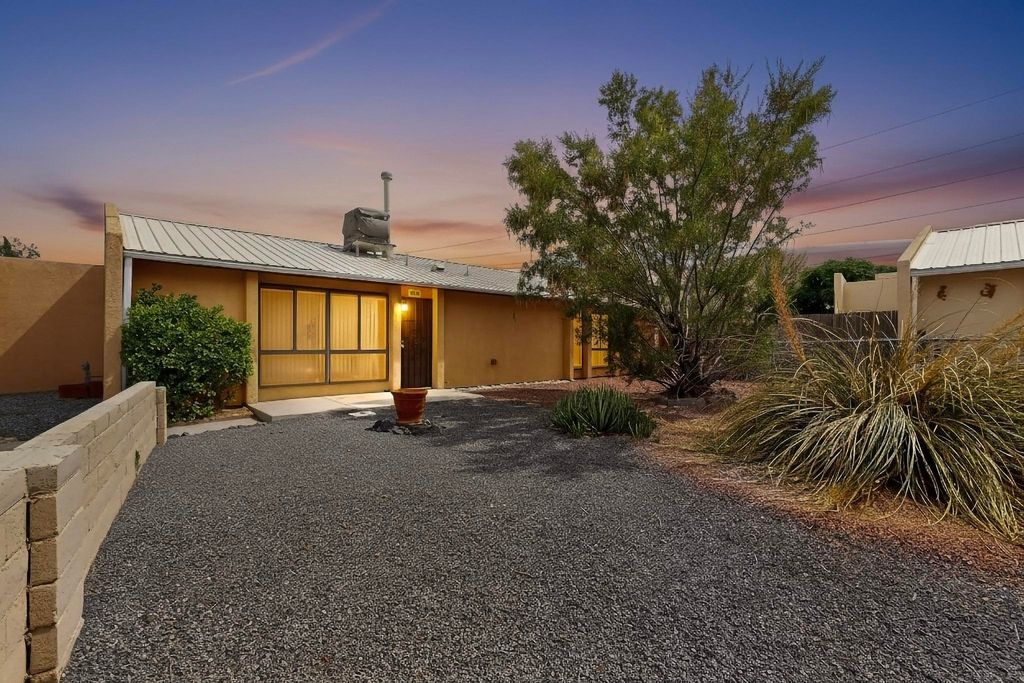 440 SALAZAR Court SE, Albuquerque, NM 87102