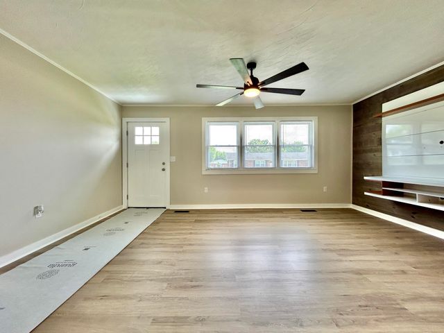 57 Country Hill Drive, Somerset, KY 42503