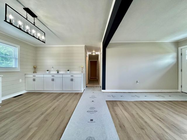57 Country Hill Drive, Somerset, KY 42503