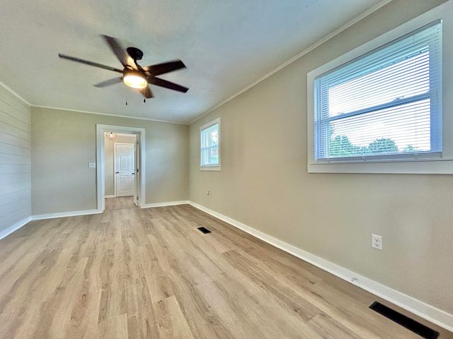 57 Country Hill Drive, Somerset, KY 42503