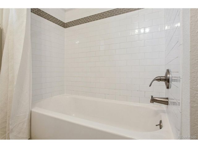 2211 Lima St, Aurora, CO 80010