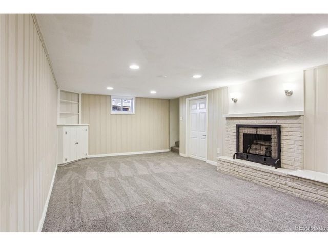 2211 Lima St, Aurora, CO 80010