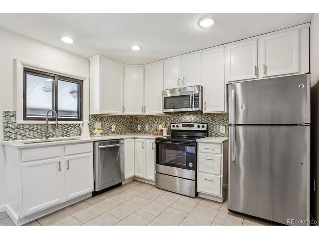 2211 Lima St, Aurora, CO 80010