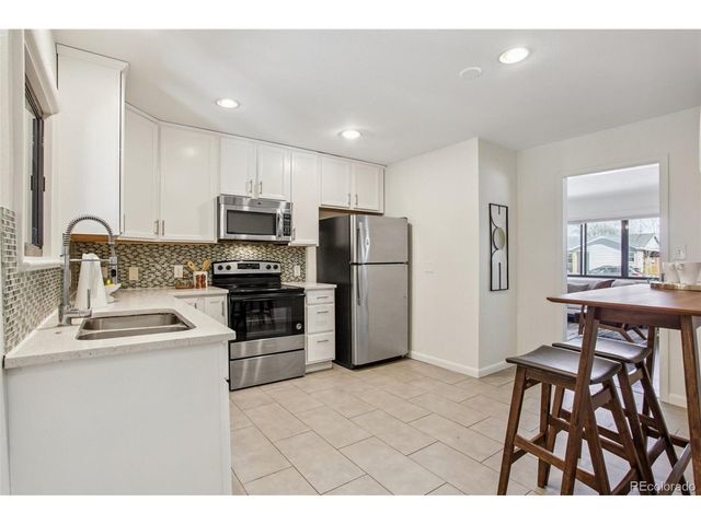 2211 Lima St, Aurora, CO 80010