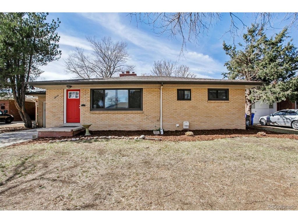 2211 Lima St, Aurora, CO 80010