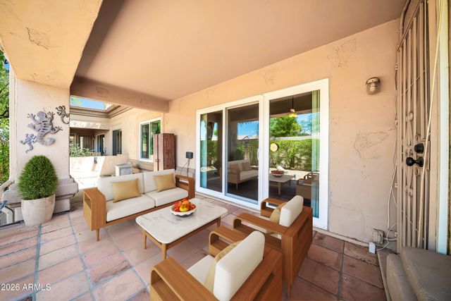 8348 W TARO Lane, Peoria, AZ 85382