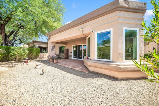 8348 W TARO Lane, Peoria, AZ 85382