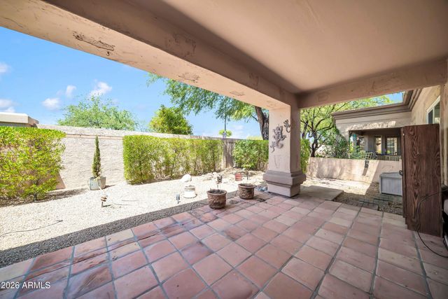 8348 W TARO Lane, Peoria, AZ 85382