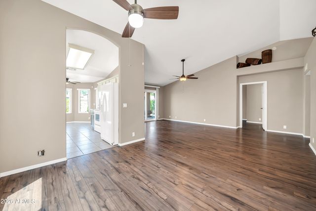 8348 W TARO Lane, Peoria, AZ 85382