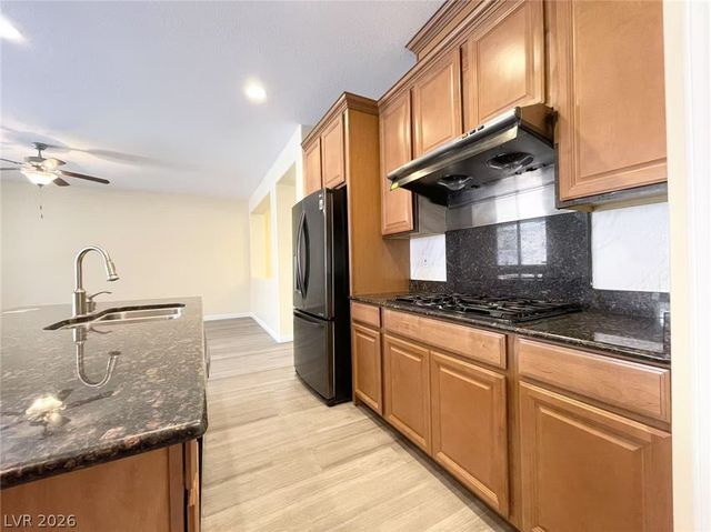 7258 Summer Grove Avenue, Las Vegas, NV 89117