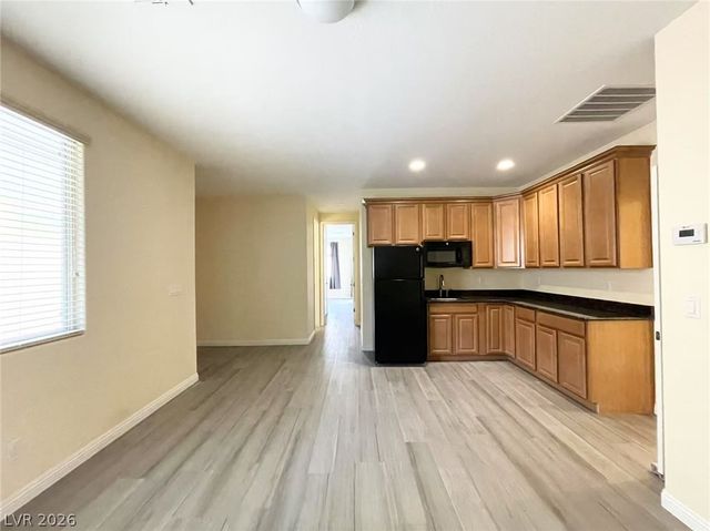 7258 Summer Grove Avenue, Las Vegas, NV 89117