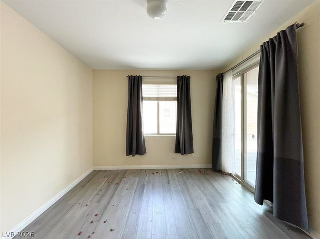 7258 Summer Grove Avenue, Las Vegas, NV 89117