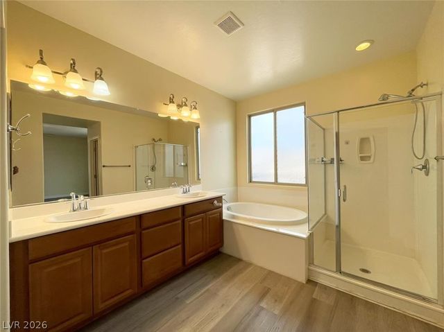7258 Summer Grove Avenue, Las Vegas, NV 89117