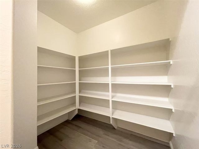 7258 Summer Grove Avenue, Las Vegas, NV 89117