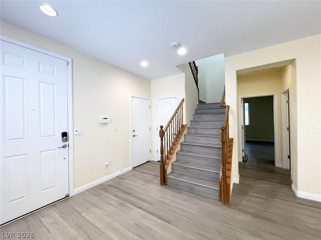 7258 Summer Grove Avenue, Las Vegas, NV 89117